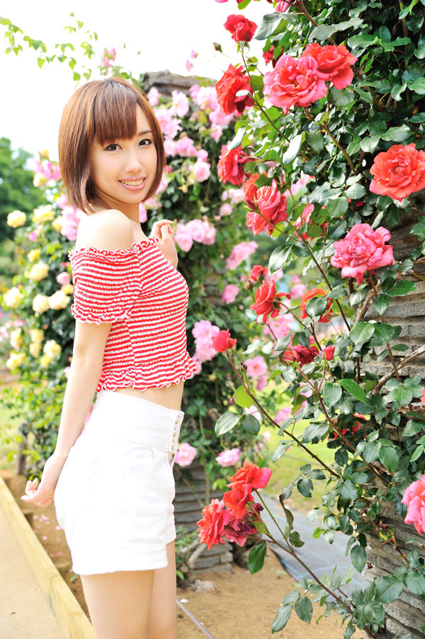 ayaka11_001.jpg