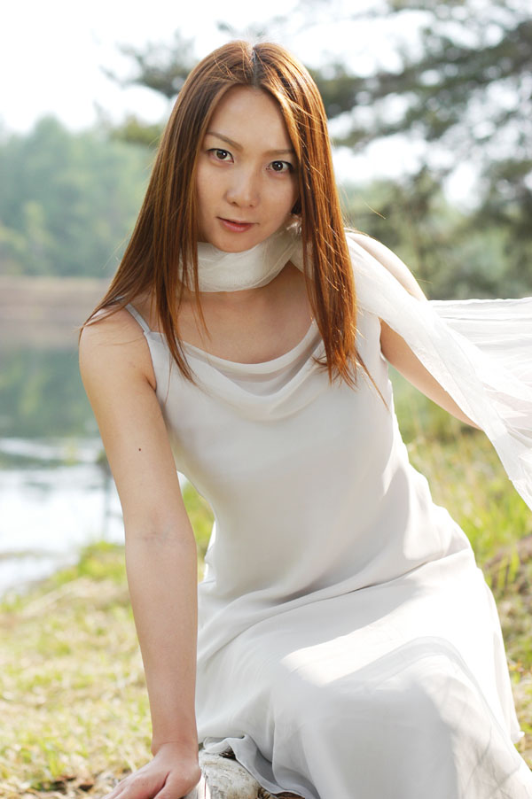hitomi_s19a_014.jpg