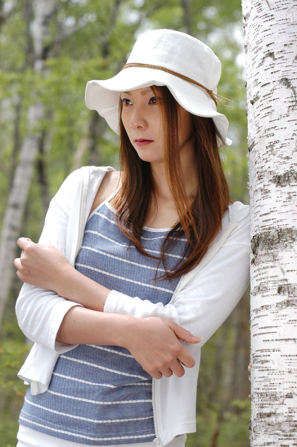 hitomi_s19d_002.jpg