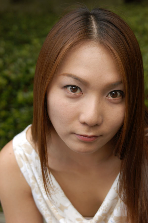 hitomi_s22_004.jpg