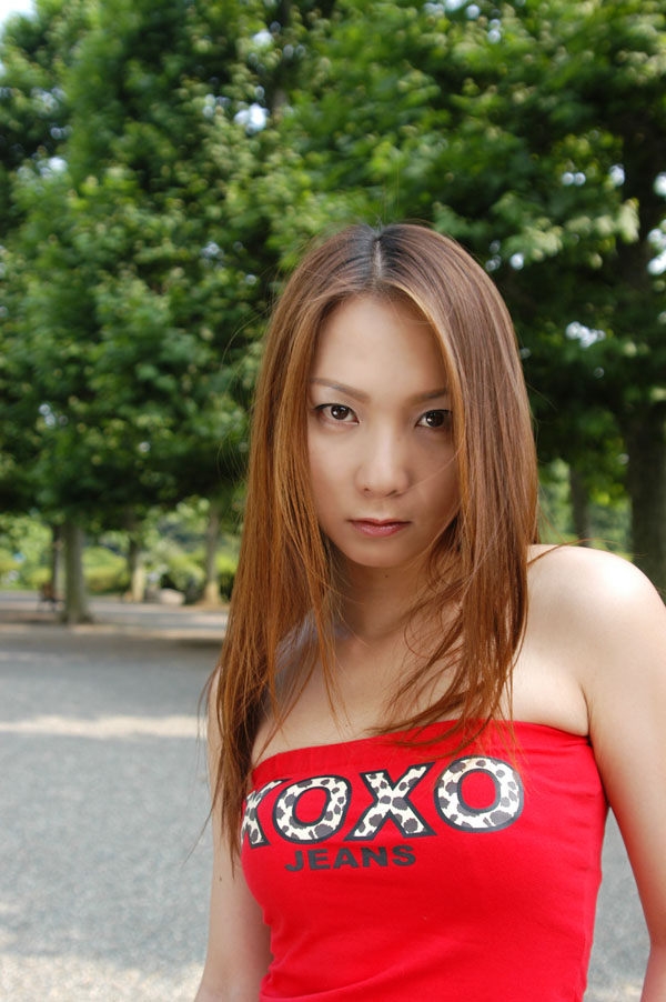 hitomi_s22_022.jpg