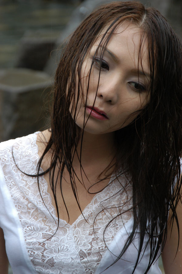 hitomi_s24_020.jpg