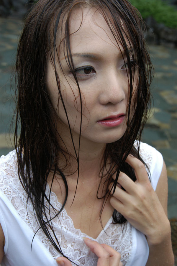 hitomi_s24_021.jpg