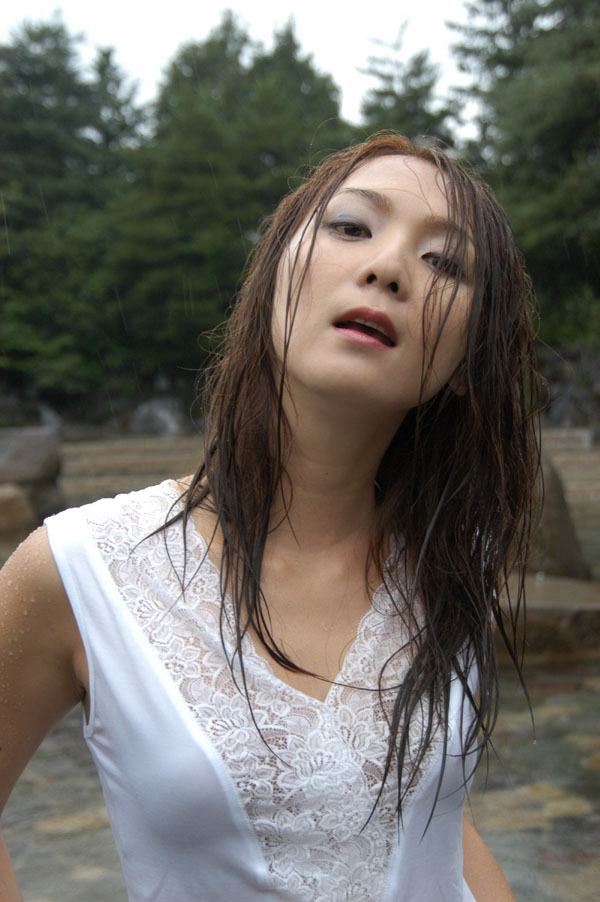 hitomi_s24_025.jpg