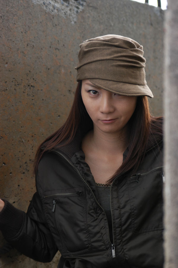 hitomi_s25b_004.jpg
