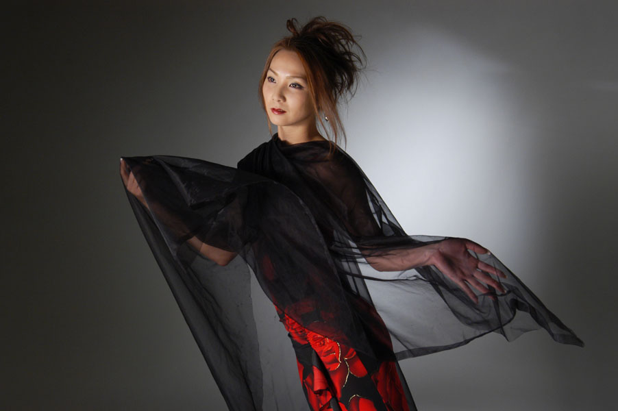 hitomi_s26_017.jpg