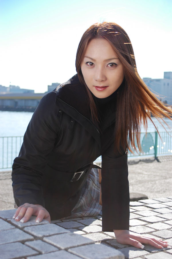 hitomi_s27_012.jpg