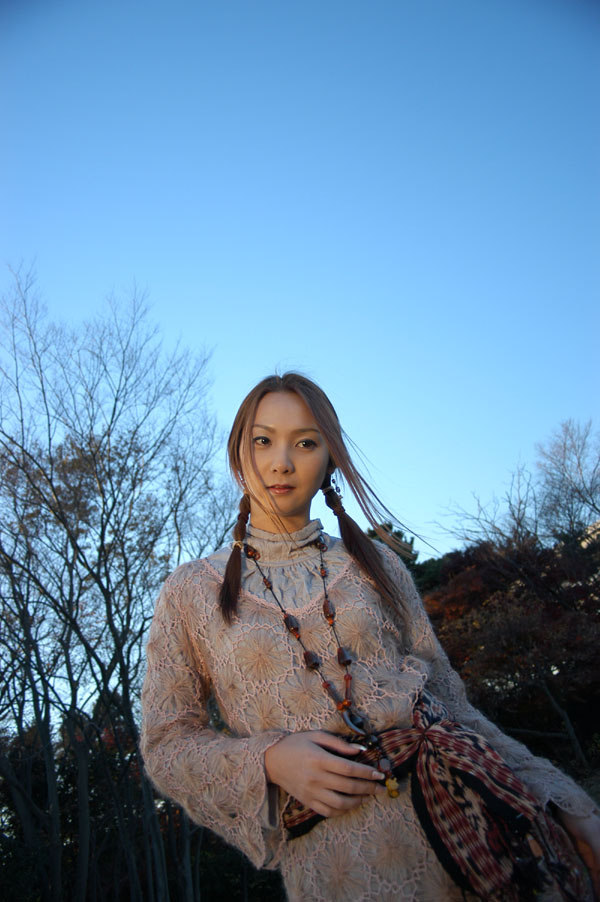 hitomi_s27_022.jpg