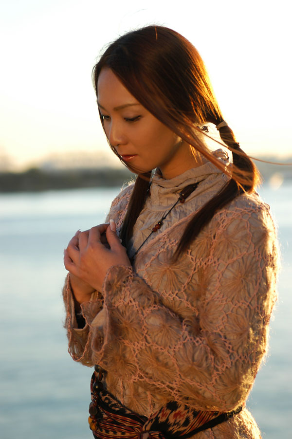 hitomi_s27_023.jpg