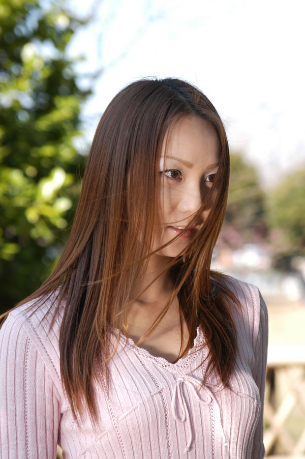 hitomi_s32_012.jpg