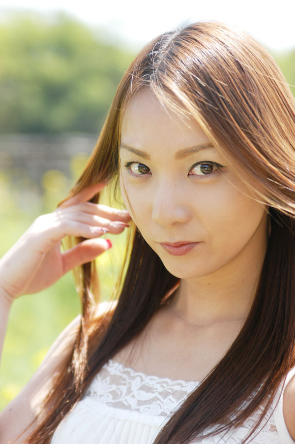 hitomi_s33_009.jpg