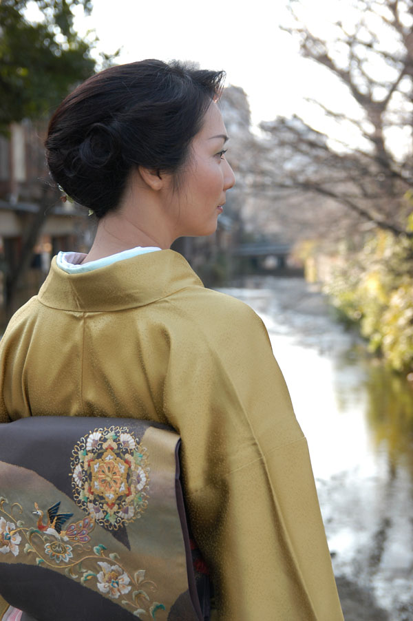 hitomi_s48_004.jpg