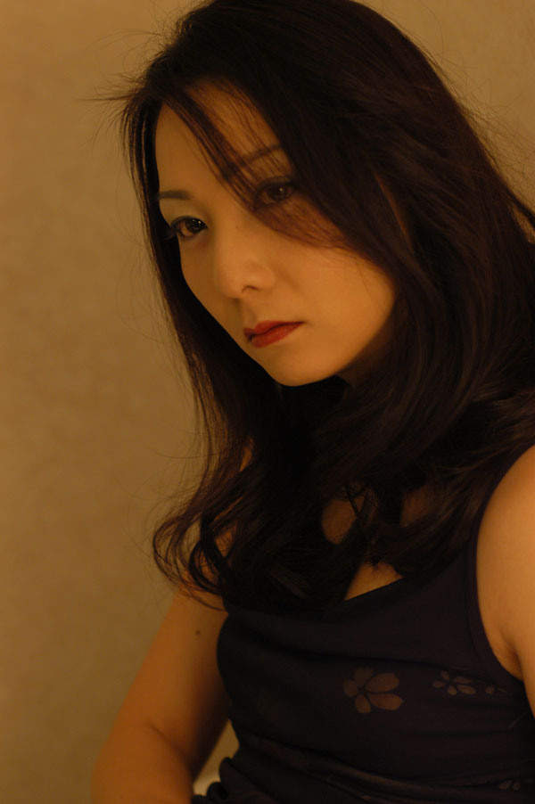 hitomi_s48_010.jpg